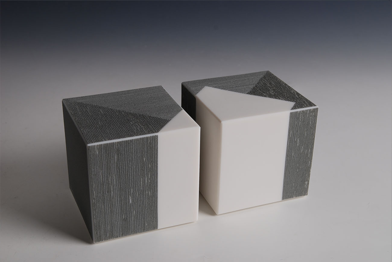 Wim Borst, 3-558-Cube-Series-2021-porselein-9x9xh9cm-2-delen